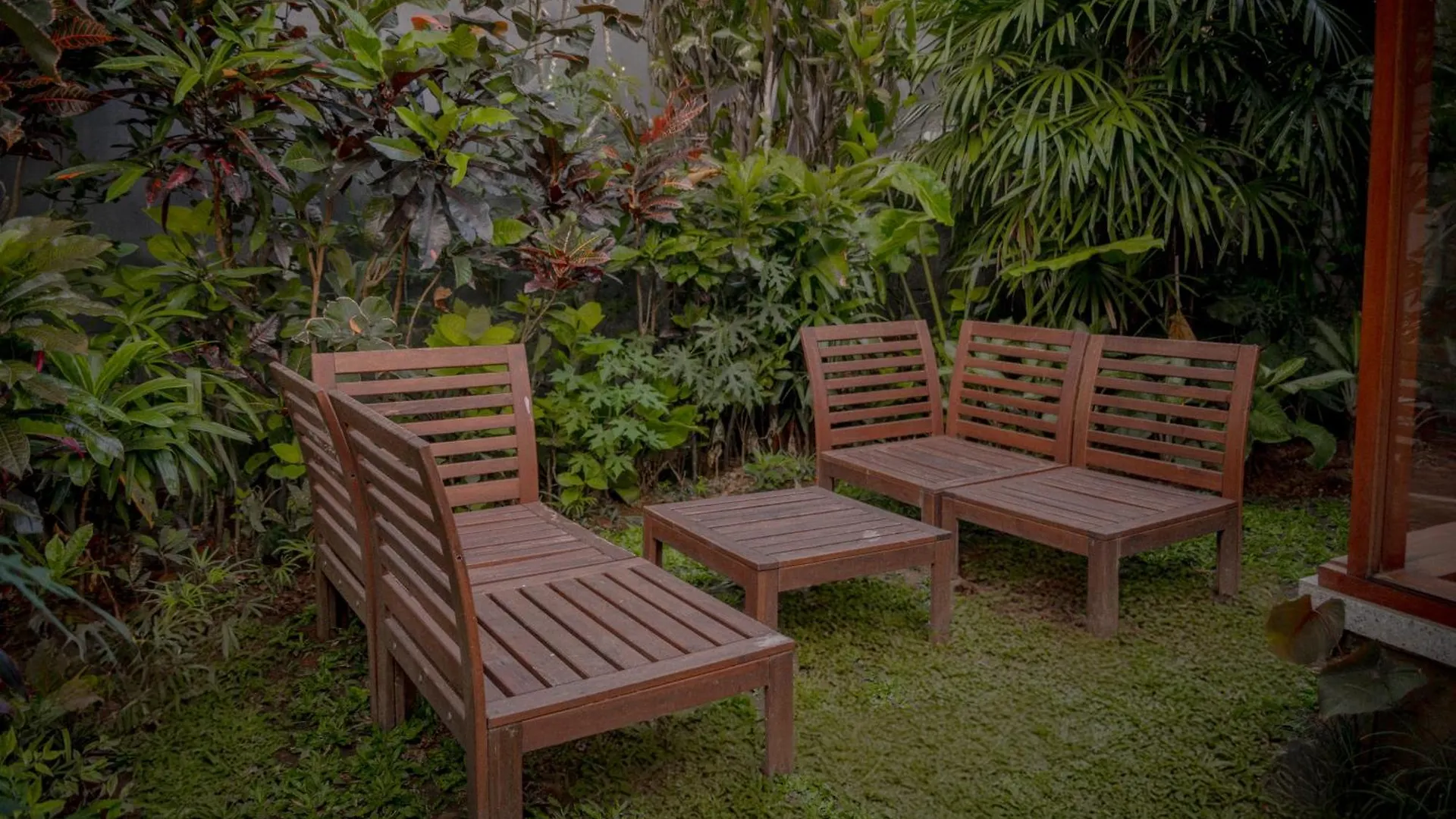 Garden Villa On Top Of The Hill Ubud